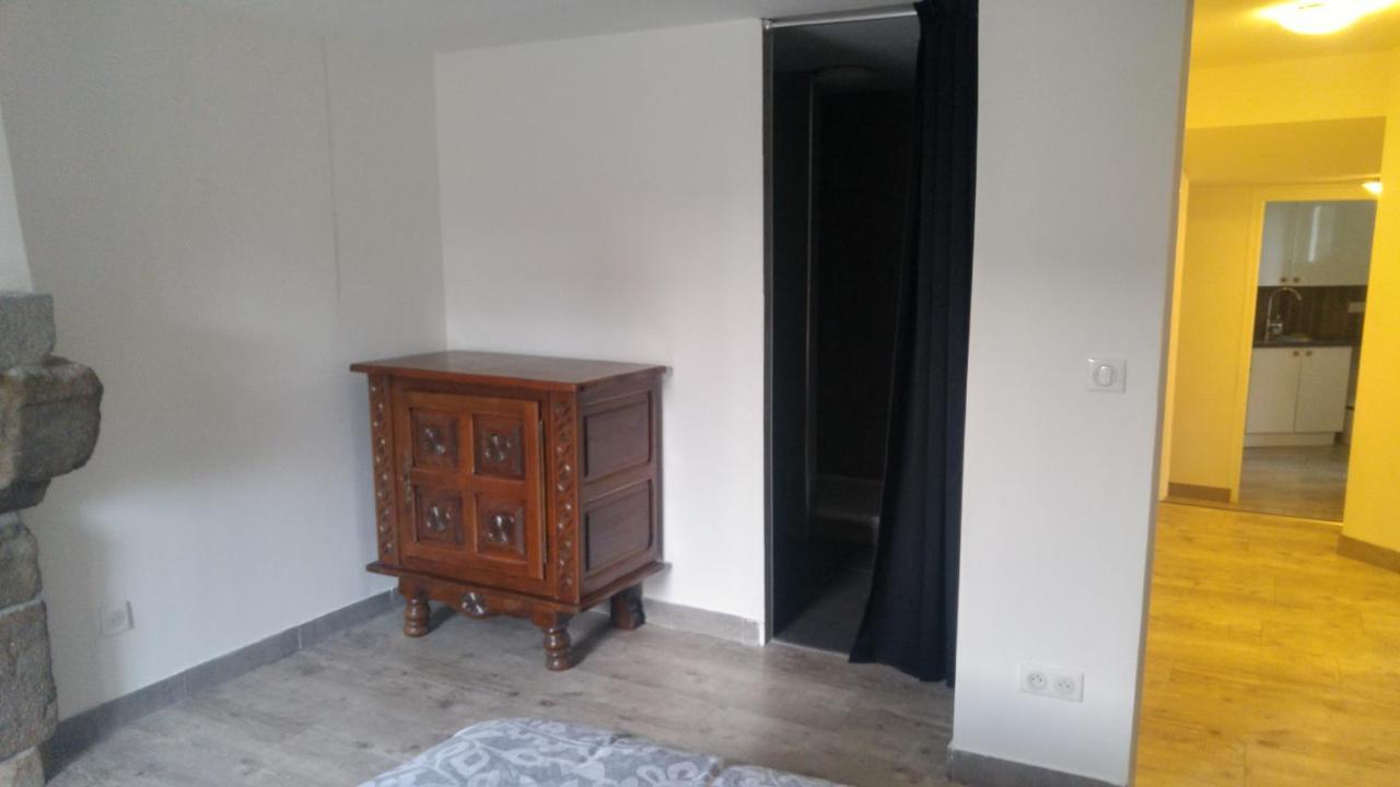 Hostel Du Lapin Blanc Σαιν-Μπριέκ Εξωτερικό φωτογραφία