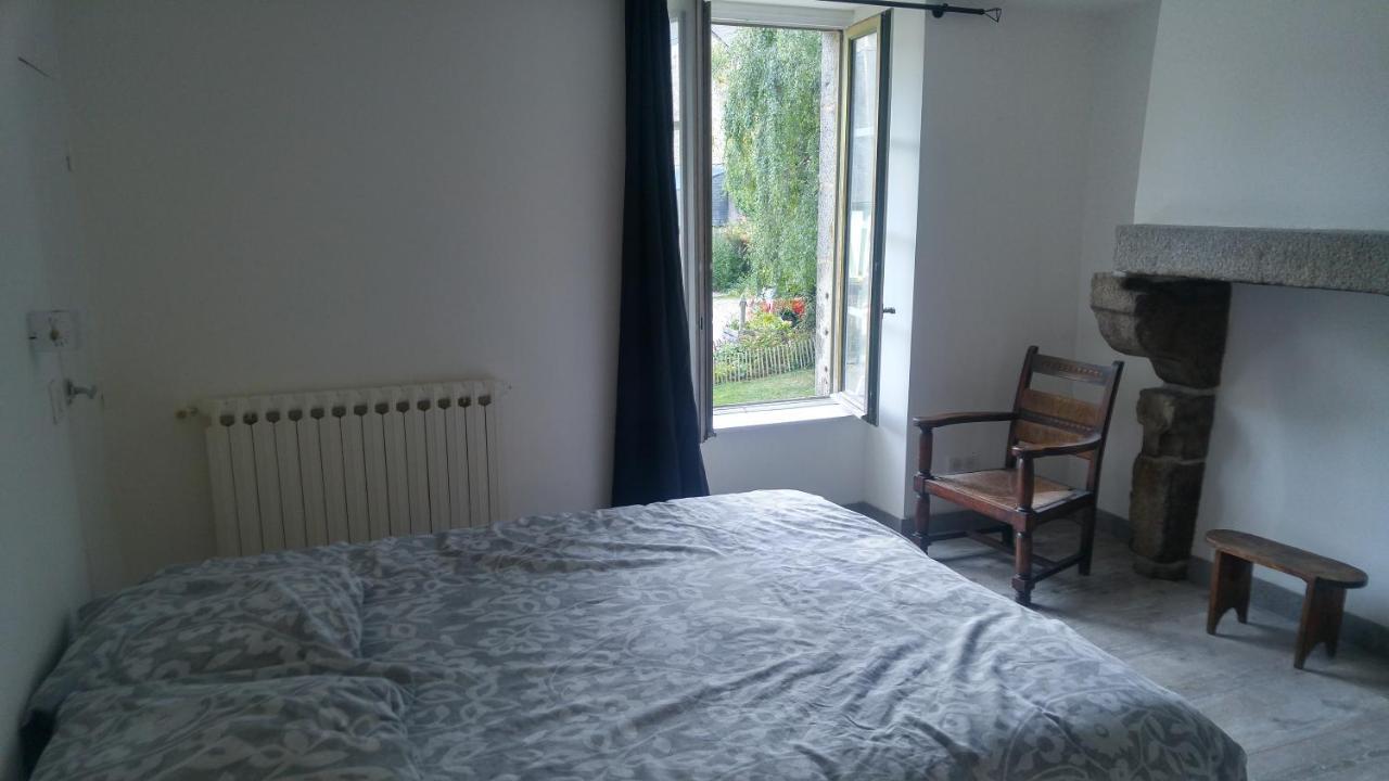 Hostel Du Lapin Blanc Σαιν-Μπριέκ Εξωτερικό φωτογραφία